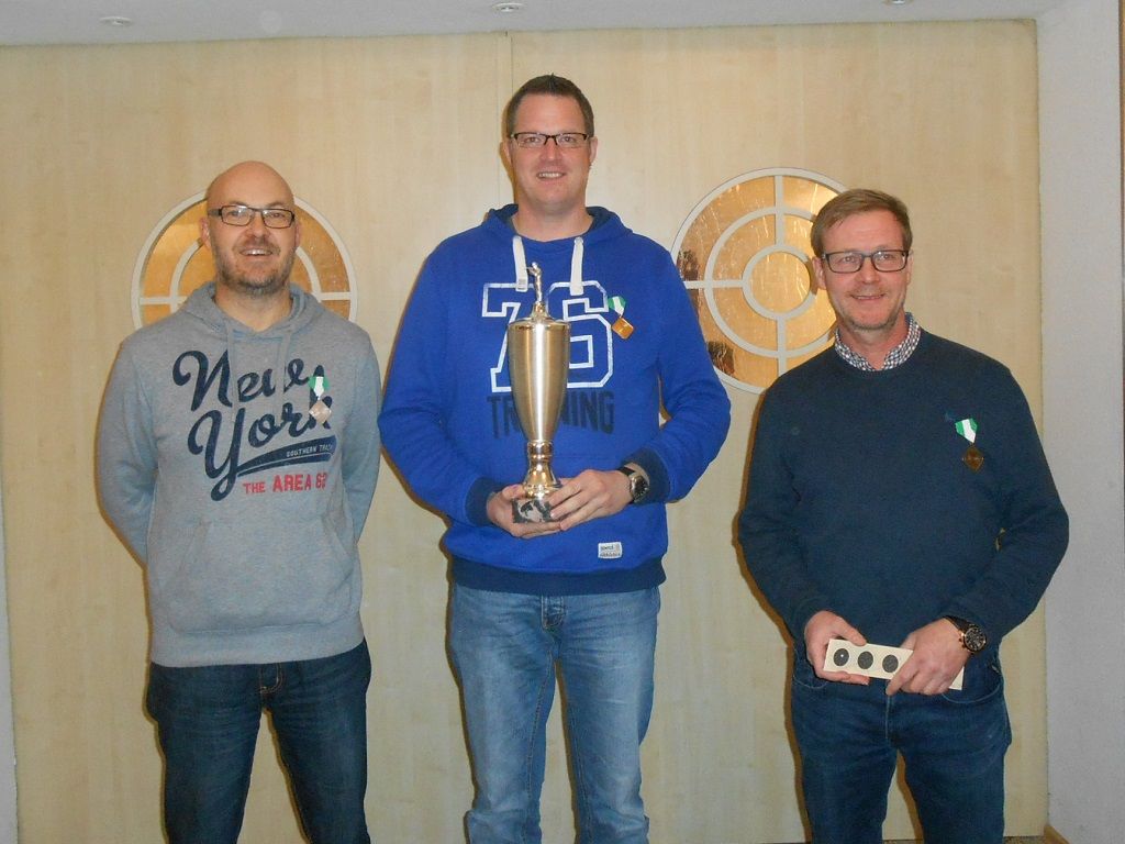 Bernd Freimann gewinnt den Vorstandspokal
