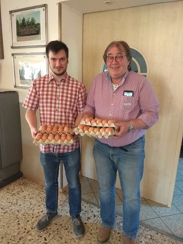 Tim Schwenger und Christian Wedig sen. gewinnen das Ostereierschießen im Jägercorps