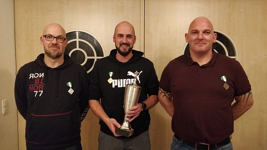 Simon Engmann gewinnt den Vorstandspokal des Jägercorps