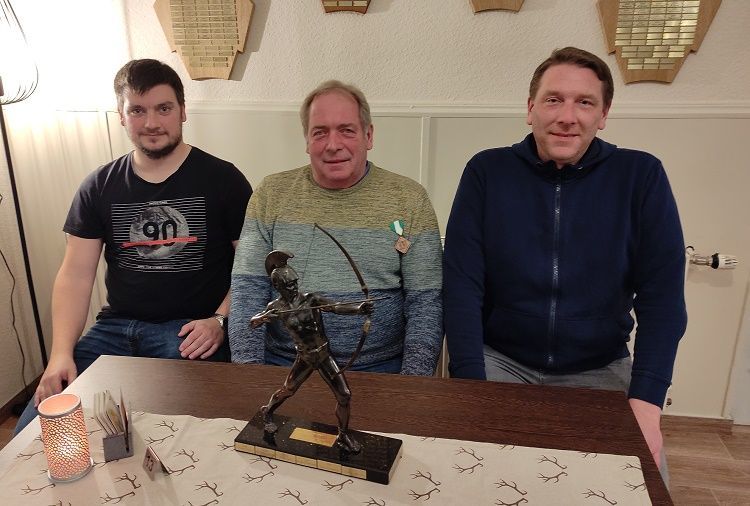 Alfred Rathe gewinnt den Anschütz-Pokal