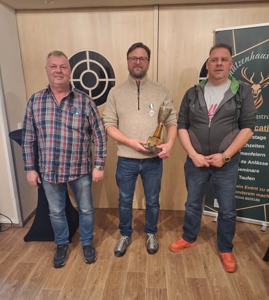 Michael Rabe gewinnt den Helmut-Rohlf-Pokal