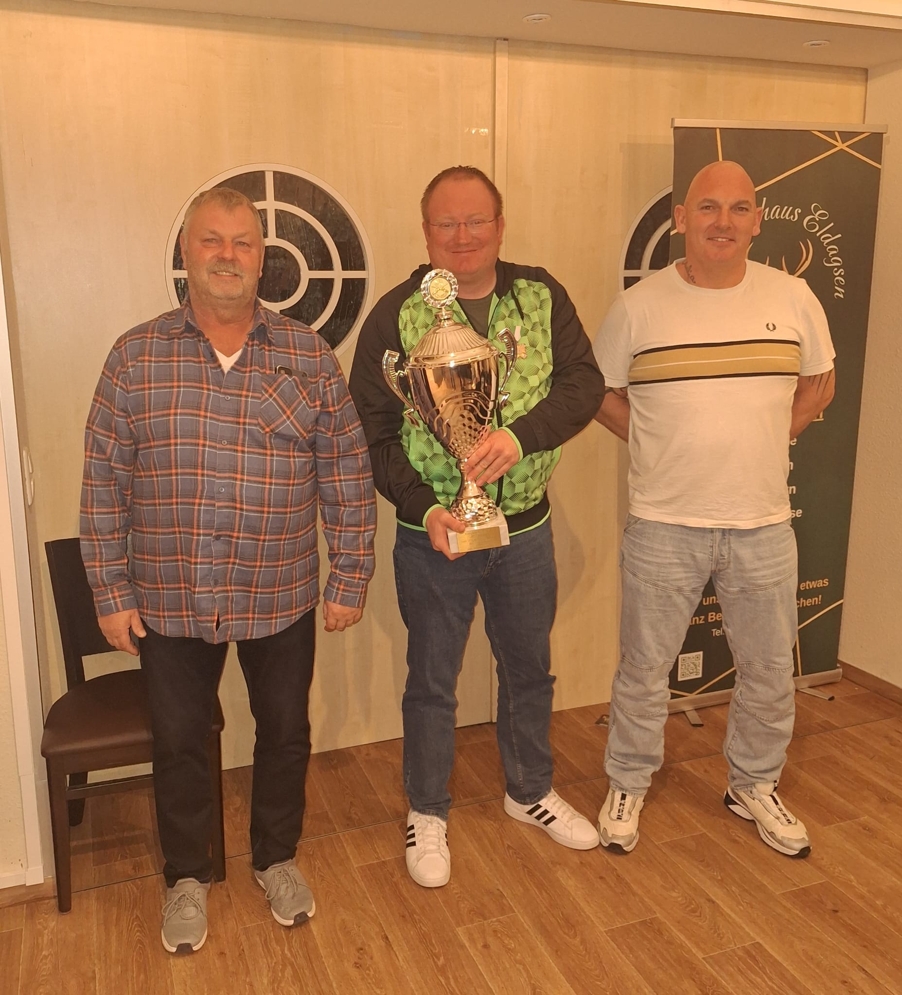 Benjamin Ellermann gewinnt den Jubiläumspokal der Jungschützen